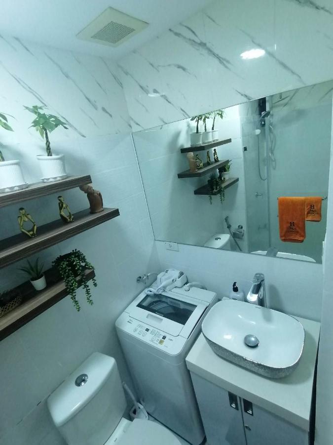 Cozy Studio Unit At Sun Residences Quezon City Ngoại thất bức ảnh
