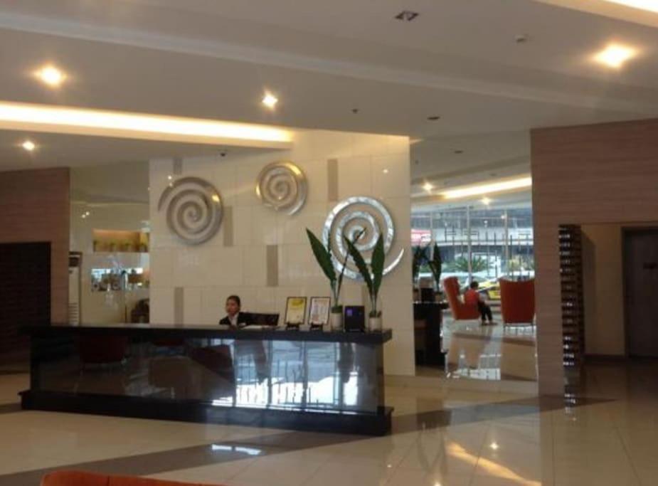 Cozy Studio Unit At Sun Residences Quezon City Ngoại thất bức ảnh